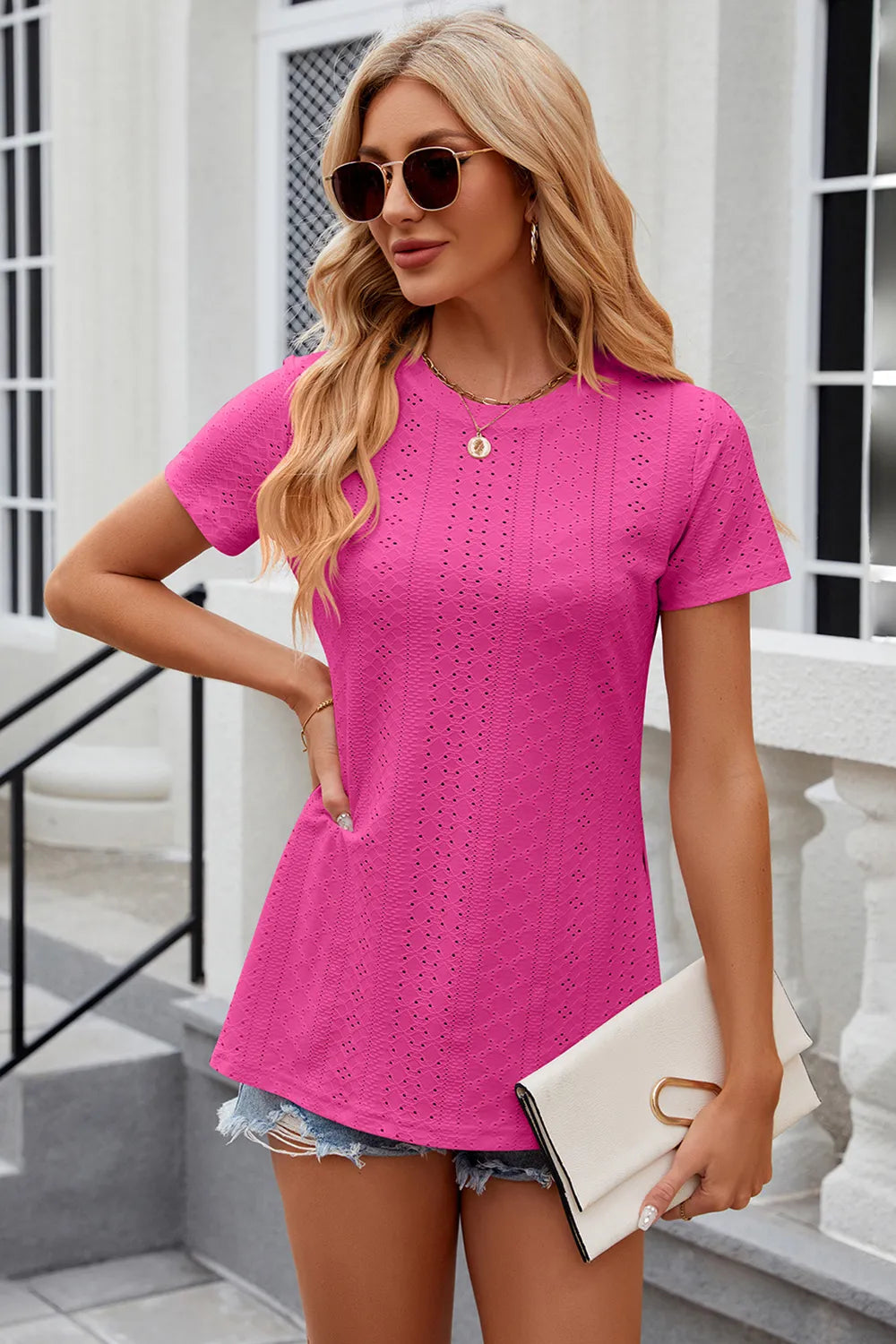 Solid color round neck loose short sleeved slit T-shirt top for women