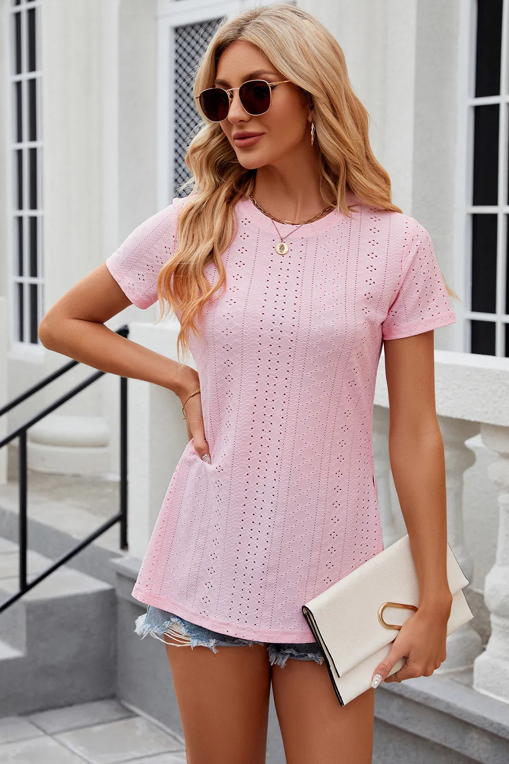 Solid color round neck loose short sleeved slit T-shirt top for women