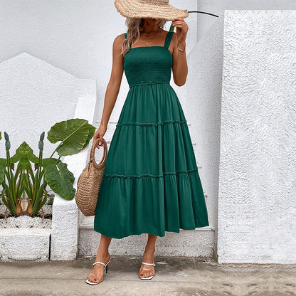 Pulling straps and sleeveless dress